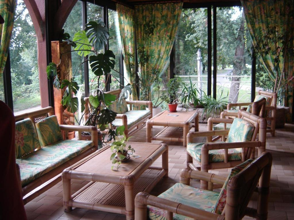 Hotel Restaurant L'Ecluse Antonne-et-Trigonant Kültér fotó